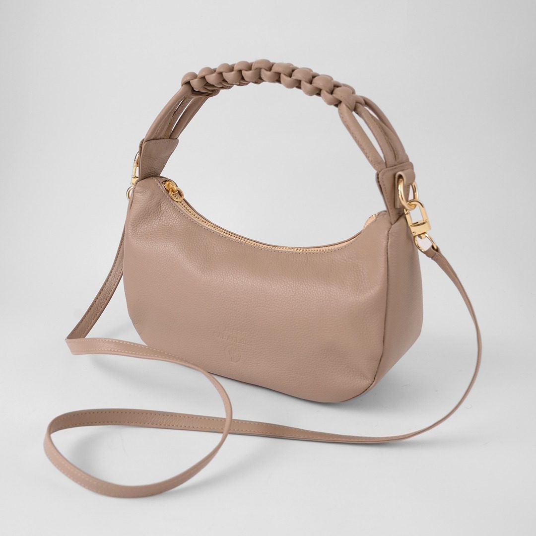 Coach C8562 logo-plaque leather shoulder bag Black - GenesinlifeShops  Australia - Cream 'Luna' hobo bag Coach